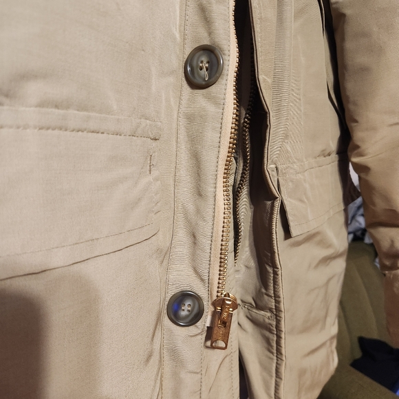 Men's Vintage Eddie Bauer Goose Down Beige Coat with Faux Fur Collar Size L - Picture 4 of 7